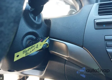 2009 Honda Accord 2.4 Ex-L from USA, damaged, VIN 1HGCP268X9A075654